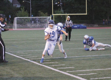 Patrick Straub eludes a tackle.