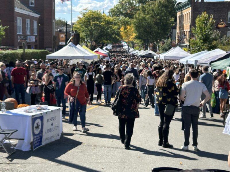 Sleepy Hollow Street Fair Draws Masses